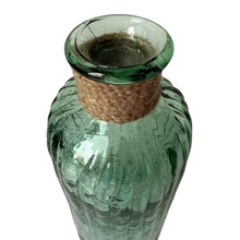 Cargar imagen en el visor de la galería, Jarrón Florero Cristal en Vidrio verde reciclado Para Decoracion Hogar