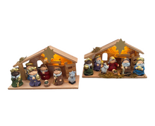 Cargar imagen en el visor de la galería, Portal Nacimiento infantil 1 LED 7 Figuras 28x10x17cm belén figuras pesebre de navidad decoración hogar, 2 modelos, envío de 1 unidad al azar