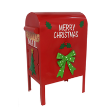 Cargar imagen en el visor de la galería, Buzón Americano de Metal Rojo Esquina – Decoración de Navidad