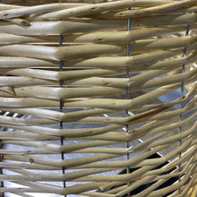 Cargar imagen en el visor de la galería, Gerimport - Base de Árbol de Navidad Pie Mimbre Naturaleza Decoracion Navidad Diferentes Medidas