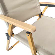 Cargar imagen en el visor de la galería, Silla de playa plegable con reposabrazos de Madera Cayo ancho de exteriores