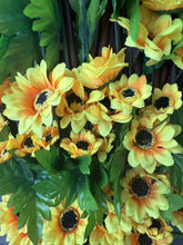 Cargar imagen en el visor de la galería, Valla Celosía plegable Mimbre extensible de madera natural enrejada soporte para cerca para planta trepadora