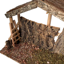 Cargar imagen en el visor de la galería, Casa Portal Madera con musgo para belén de un Nacimiento navidad diseño realista