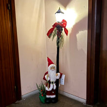 Cargar imagen en el visor de la galería, Muñeco de Papá Noel con Farol plegable, 110 cm, Decoración Navideña para Hogar - Gerimport