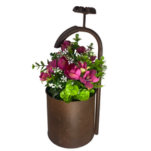 Cargar imagen en el visor de la galería, Macetero de Metal con forma de grifo, Maceta de Decoraión para Jardín Terraza Balcón