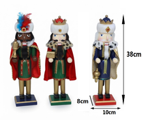 Cargar imagen en el visor de la galería, Conjunto de 3 Figuras de los Reyes Magos Cascanueces de Madera - Adorno Tradicional para Navidad y Día de Reyes