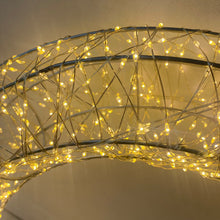 Cargar imagen en el visor de la galería, Corona de Navidad Luminosa Metal 3D con Luces LED Calida Plata Para Decoración de Navidad Interior