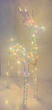 Cargar imagen en el visor de la galería, Figura Reno de Navidad de Metal con Luces LED Multicolor para Interior - Decoración Navideña