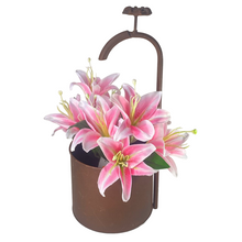 Cargar imagen en el visor de la galería, Macetero de Metal con forma de grifo, Maceta de Decoraión para Jardín Terraza Balcón