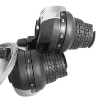 Cargar imagen en el visor de la galería, Palancas de Cambio para Bicicleta 3x6 Velocidades con Cable – Mandos de Cambio MTB para Manillar 22,2 mm – Juego Izquierda 3V / Derecha 6V
