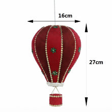 Cargar imagen en el visor de la galería, Adorno Navideño Colgante Globo Aerostático Rojo - Decoración de Navidad de Poliéster, Plástico y Espuma con Detalles Brillantes (16x27 cm)