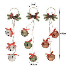 Cargar imagen en el visor de la galería, Adorno Colgante de Campanas Metálicas Navideñas 3 Unidades 6.5x7x45 cm, Decoración de Navidad Rústica con Lazo y Detalles de Pino