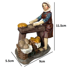 Cargar imagen en el visor de la galería, Figura de Belen de Oficios Trabajadores, Carnicero, Panadera, Zapatero, Herrero, Alfarero, leñador, Resina 6 Piezas 9x5.5x11 cm aproximamente para decoracion de navidad