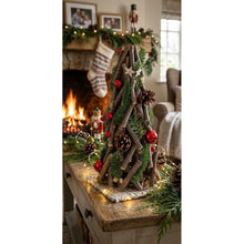 Cargar imagen en el visor de la galería, Árbol de Navidad Sobremesa de Troncos de Madera 30cm Decoración Navideña Rústica Centro de Mesa Ornamentos con Piñas y Bolas