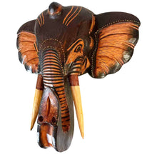 Cargar imagen en el visor de la galería, Cabeza Elefante de Pared de Madera Marrón hecho a mano decoración del hogar