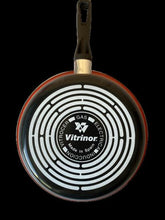 Cargar imagen en el visor de la galería, Sartén Praga de acero vitrificado exterior color rojo. Antiadherente todo tipo