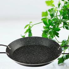 Cargar imagen en el visor de la galería, Paellera Piedra Black Sistema inducción total,Antiadherente, Para Paella Valenciana, Apta para todo tipo de cocinas gas, vitro e inducción