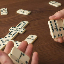 Cargar imagen en el visor de la galería, Set de 28 fichas de dominó dominos dmoninoes doble seis juego de meso familiar