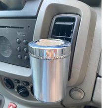 Cargar imagen en el visor de la galería, Cenicero de luz LED con Tapas para coche soporte Universal pila incluida