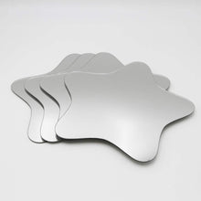 Cargar imagen en el visor de la galería, Set de 4 Espejos Cuadrado Redondo Estrella Corazon Hexagonal Adhesivos Decoración para Pared hogar