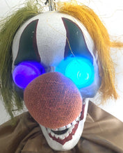 Cargar imagen en el visor de la galería, Maxia Fiesta - Colgante Payaso Con Luz 180 x 65 cm Decoración Halloween