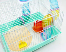 Cargar imagen en el visor de la galería, Jaula Hámster Chalé con Rueda y Túnel Especial Color envia al Azar 34.5x28x24 cm