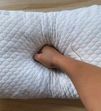 Cargar imagen en el visor de la galería, Almohada viscoelástica termorregulable y Adaptable en Tejido Aloe Vera