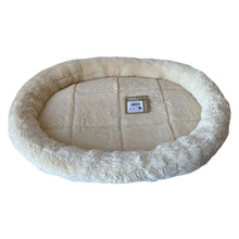 Cargar imagen en el visor de la galería, Cojín Cama Ovalado Para Perro Gato Mascotas Beige o Marrón 52x43cm