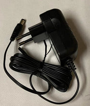 Cargar imagen en el visor de la galería, Maquina de coser portátil corriente 220w con pedal costurera costura 4 en 1