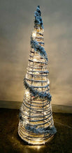 Cargar imagen en el visor de la galería, Cono de Navidad árbo,decorado Xmas espumillon con 15 luces LED cálida 60 cm