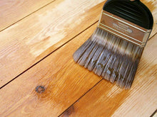 Cargar imagen en el visor de la galería, Pintura Spray Barniz transparente PINTY Aerosol Madera Repara Faros de Coche