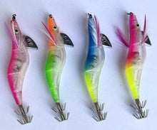 Cargar imagen en el visor de la galería, SEÑUELOS CAMARON DE PLASTICO CON LUZ JIG PARA PESCAR SEPIA CARAMAR PULPO