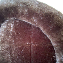 Cargar imagen en el visor de la galería, Cojín Cama Ovalado Para Perro Gato Mascotas Beige o Marrón 52x43cm