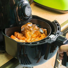 Cargar imagen en el visor de la galería, Freidora de Aire Sin Aceite Negra Capacidad 3.2 L Depósito Antiadherente 1200 w ideal para cocinar sin aceite
