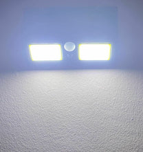 Cargar imagen en el visor de la galería, LUZ SOLAR 96 LED C/ SENSOR para Jadin Patio terraza balcon 19.5X12X4.3 cm IP44