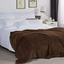 Cargar imagen en el visor de la galería, Manta lisa sofá cama nordico lavado mecánico ligera supercálida suave 220x240 cm