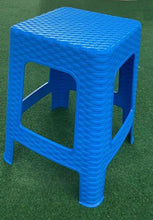Cargar imagen en el visor de la galería, Taburete Silla de plástico Estilo Rattan vario colores, Banco Asiento Cuadrado, Muebles de exterior Sillas de jardín