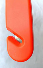 Cargar imagen en el visor de la galería, Martillo de Emergencia para Coche - Rompe Cristales y Corta Cinturones de Seguridad