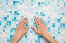 Cargar imagen en el visor de la galería, Kit de Reparación Parche Adhesivo Bajo el Agua 10 Unidades Para reparar pinchazo