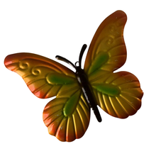 Cargar imagen en el visor de la galería, Set de 4 Mariposas de Chapa con Diseño Colgate – Decoración de Pared para Jardín
