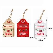 Cargar imagen en el visor de la galería, Set 3 Colgantes Buzón de Madera “Carta a Santa Claus” – Decoración Navideña 6,5 x 3 x 9,7 cm
