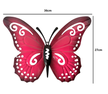 Cargar imagen en el visor de la galería, Set de 4 Mariposas de Chapa con Diseño Colgate – Decoración de Pared para Jardín
