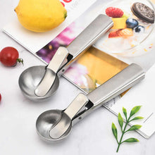 Cargar imagen en el visor de la galería, Set 2 Cuchara de helado Fruta con Expulsor de acero inoxidable 18 cm
