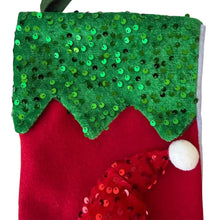 Cargar imagen en el visor de la galería, Set de 2 Calcetines Navideños 3D de Elfo con Lentejuelas - Botas de Navidad Colgantes de Poliéster (26x45 cm)
