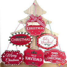 Cargar imagen en el visor de la galería, Set de 6 Carteles de Madera Colgantes "Feliz Navidad" 11x8x0,7 cm Surtidos
