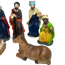 Cargar imagen en el visor de la galería, Nacimiento Resina 9 Piezas Aprox 15 cm Figuras Jesus, Maria, Jose, Reyes magos, Angel, Buey y Burro, Belen Pesebre Decoracion Navidad
