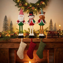 Cargar imagen en el visor de la galería, Figura de Navidad Flexible de 53 a 87 cm - Muñeco Decorativo Navideño con Patas Extensibles para Decoración del Hogar, Chimenea y Árbol - Gerimport
