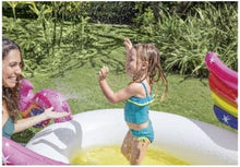 Cargar imagen en el visor de la galería, Intex Piscina hinchable unicornio, 193x272x104 cm, 151 litros, Con spray de agua, Conector para manguera, Vinilo resistente, Tapón de desagüe, Parche incluido, Uso exterior, +2 años (57441)
