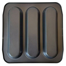 Cargar imagen en el visor de la galería, Molde 3 baguettes perforad Antiaherente 28x28cm, Molde para Pan Quttin
