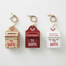 Cargar imagen en el visor de la galería, Set 3 Colgantes Buzón de Madera “Carta a Santa Claus” – Decoración Navideña 6,5 x 3 x 9,7 cm
